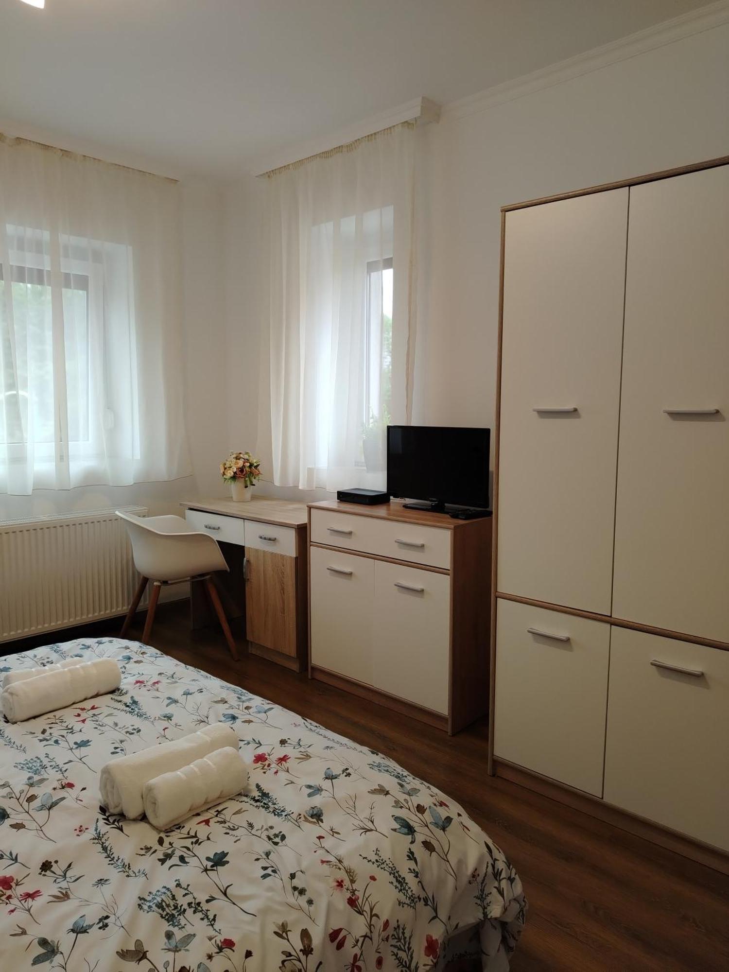 Kaptarko Apartmanhaz Demjén Eksteriør billede