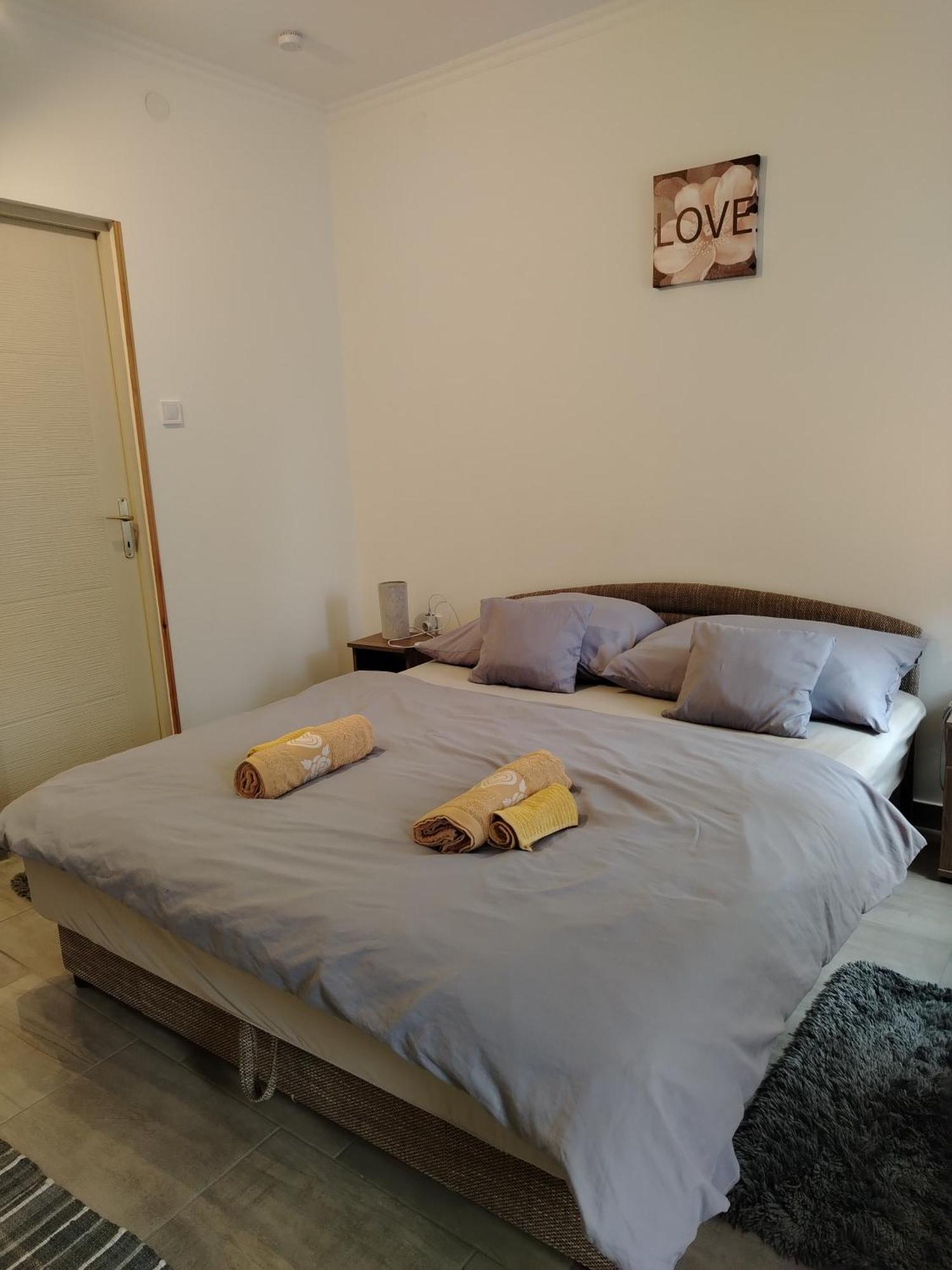 Kaptarko Apartmanhaz Demjén Eksteriør billede