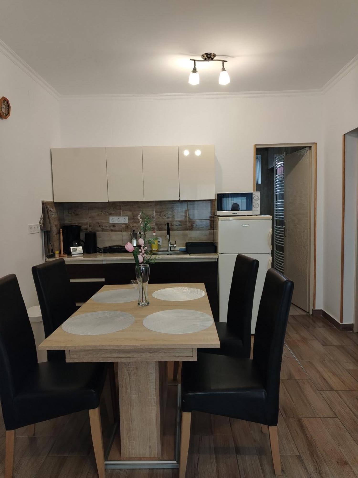 Kaptarko Apartmanhaz Demjén Eksteriør billede